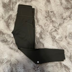 Fast & Free HR. Olive. Size 6. 19”